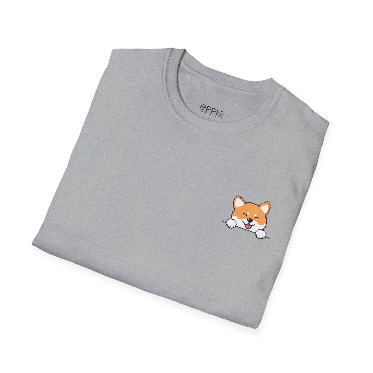 Camiseta unisex Softstyle de EPPIX: ilustración de perro píxel Shiba Inu astuto con expresión traviesa 