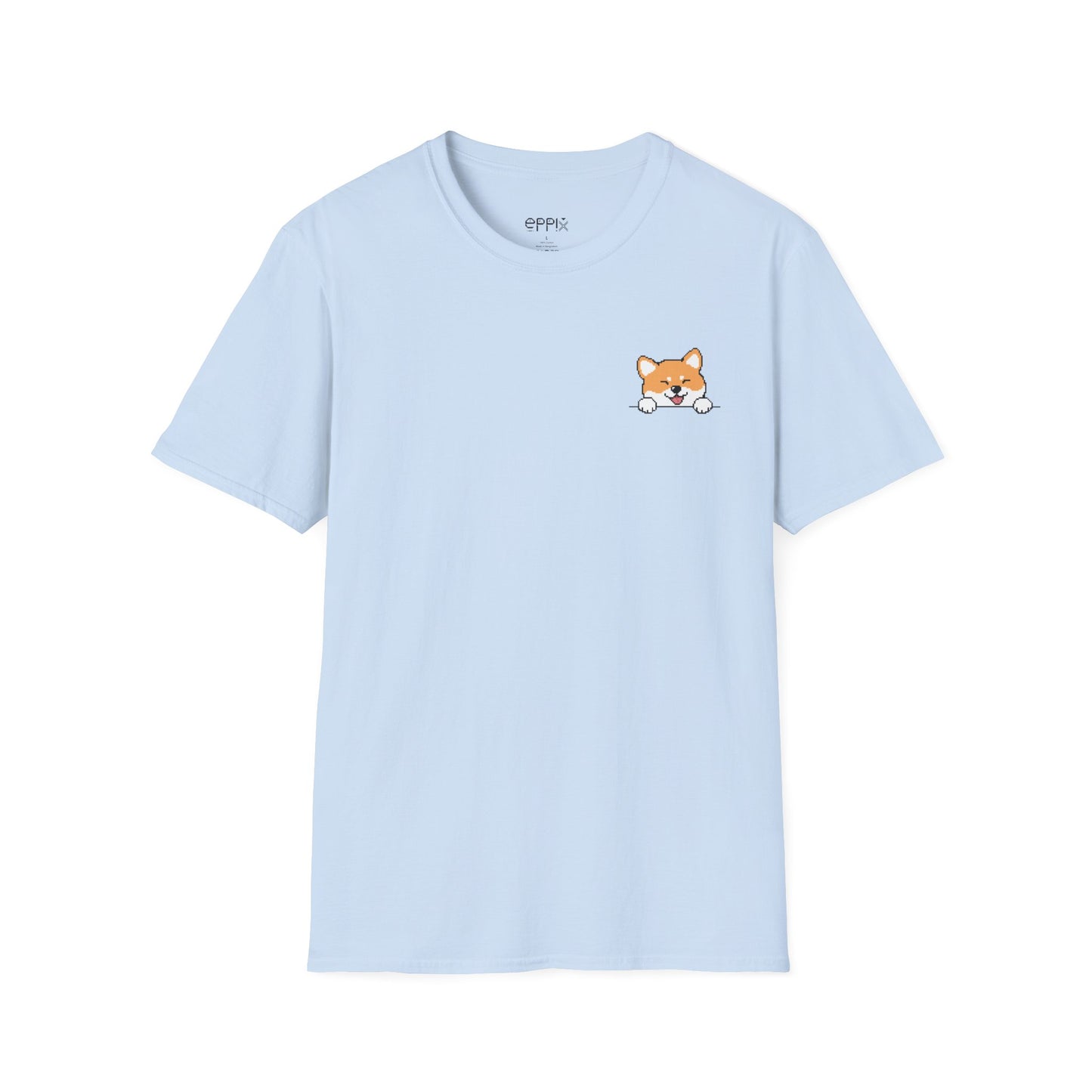 Camiseta unisex Softstyle de EPPIX: ilustración de perro píxel Shiba Inu astuto con expresión traviesa 