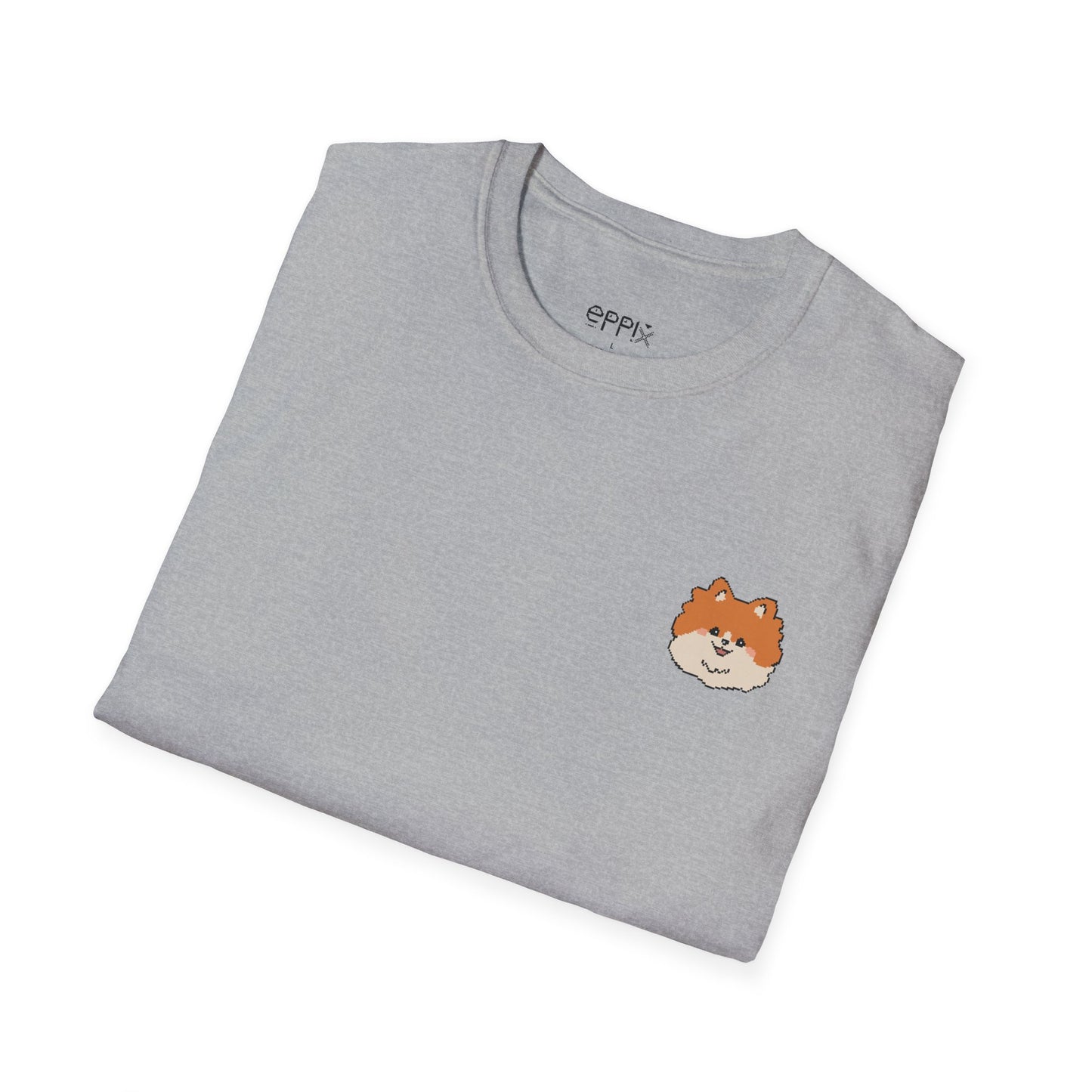 Camiseta unisex de estilo suave EPPIX: adorable cachorro de Pomerania con ilustración de perro pixelada y pompón 